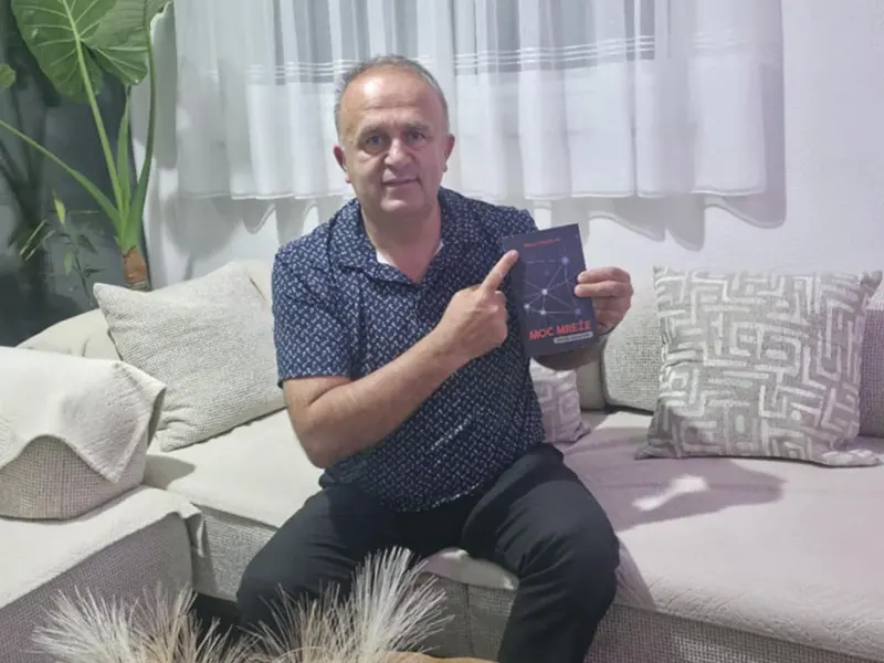 Knjiga u rukama čitalaca